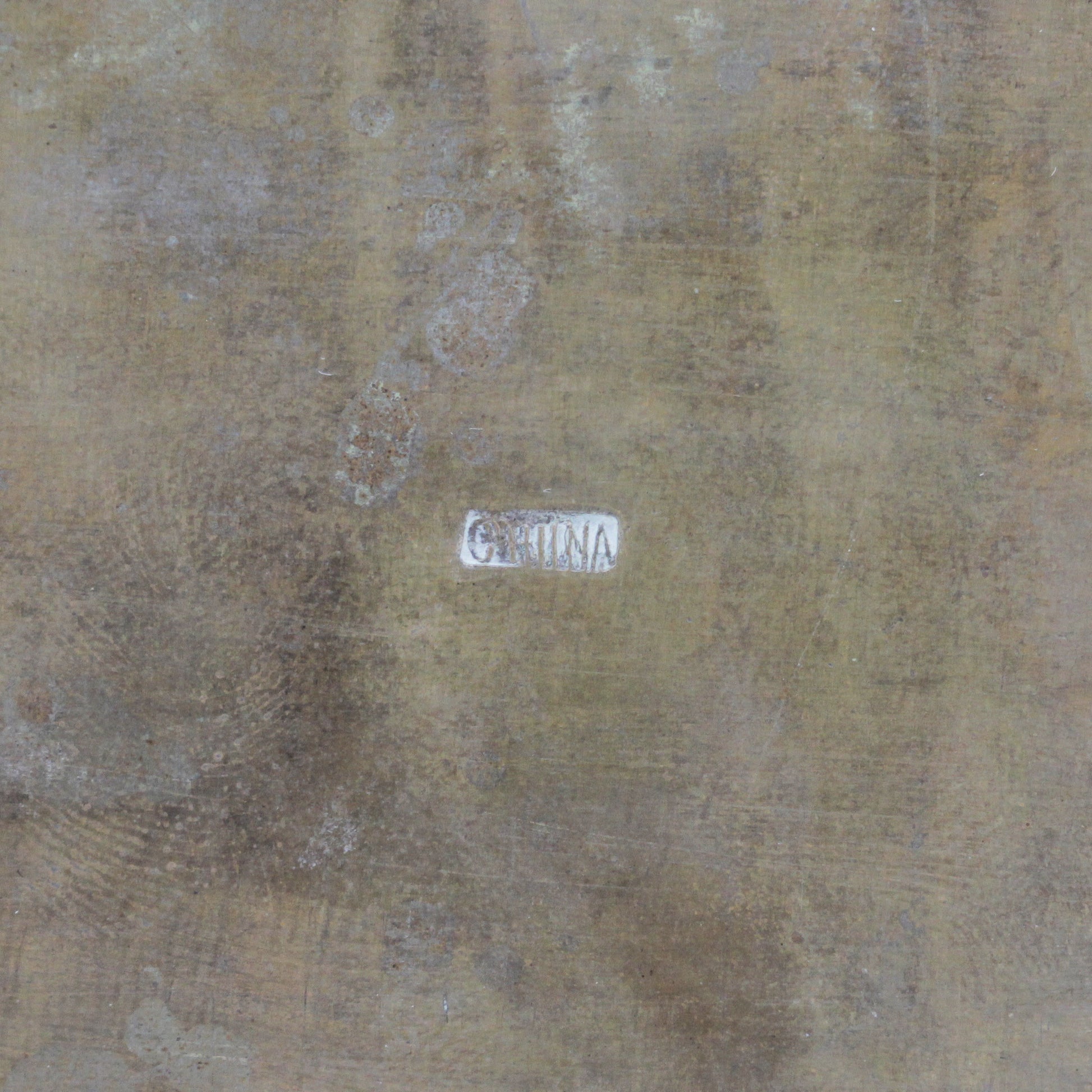 Boîte en laiton avec poignée en jade et détails émaillés