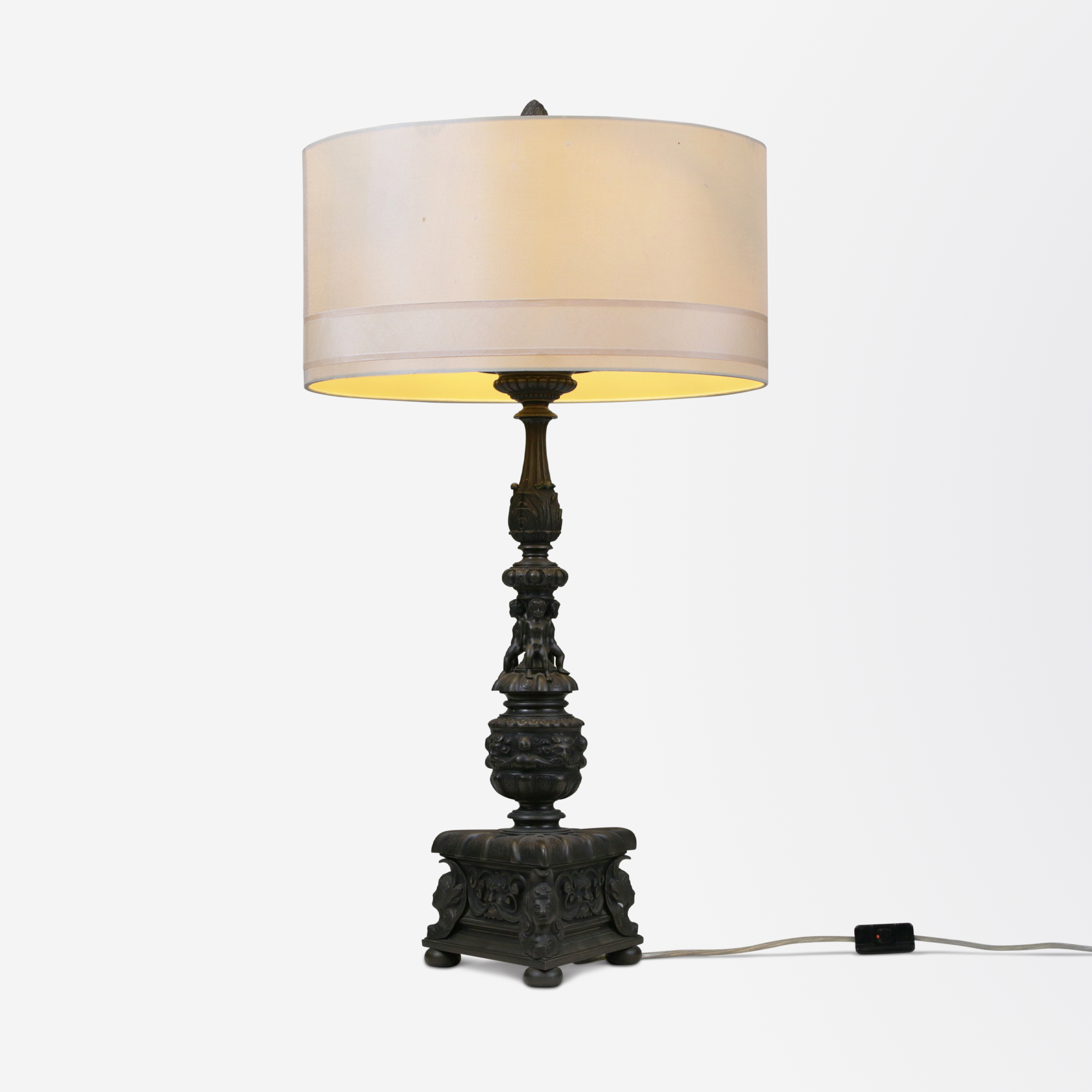 Lampe en bronze du début du XXe siècle, fabriquée par The Sterling Bronze Co.