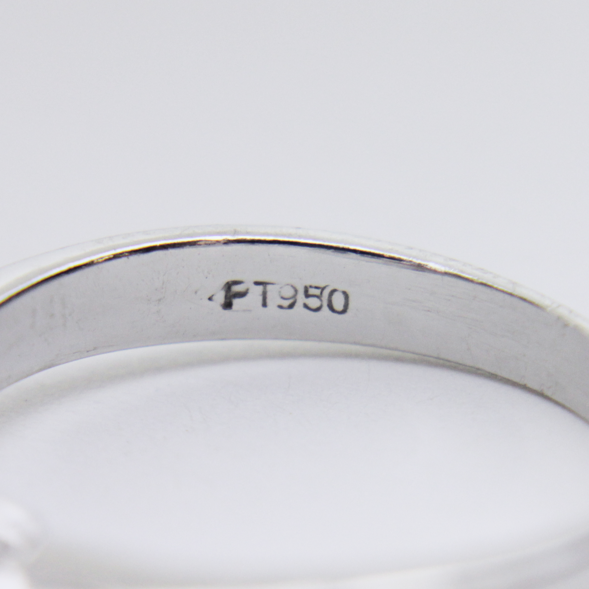 Bague Trinity en platine et diamants