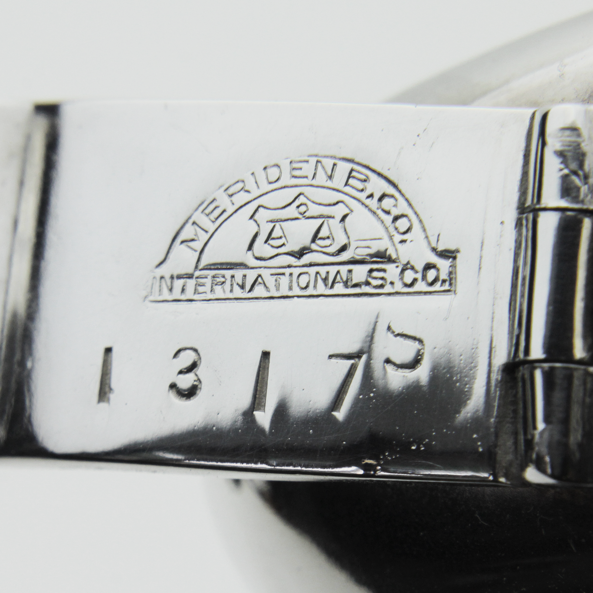 Grande flasque à alcool plaquée argent