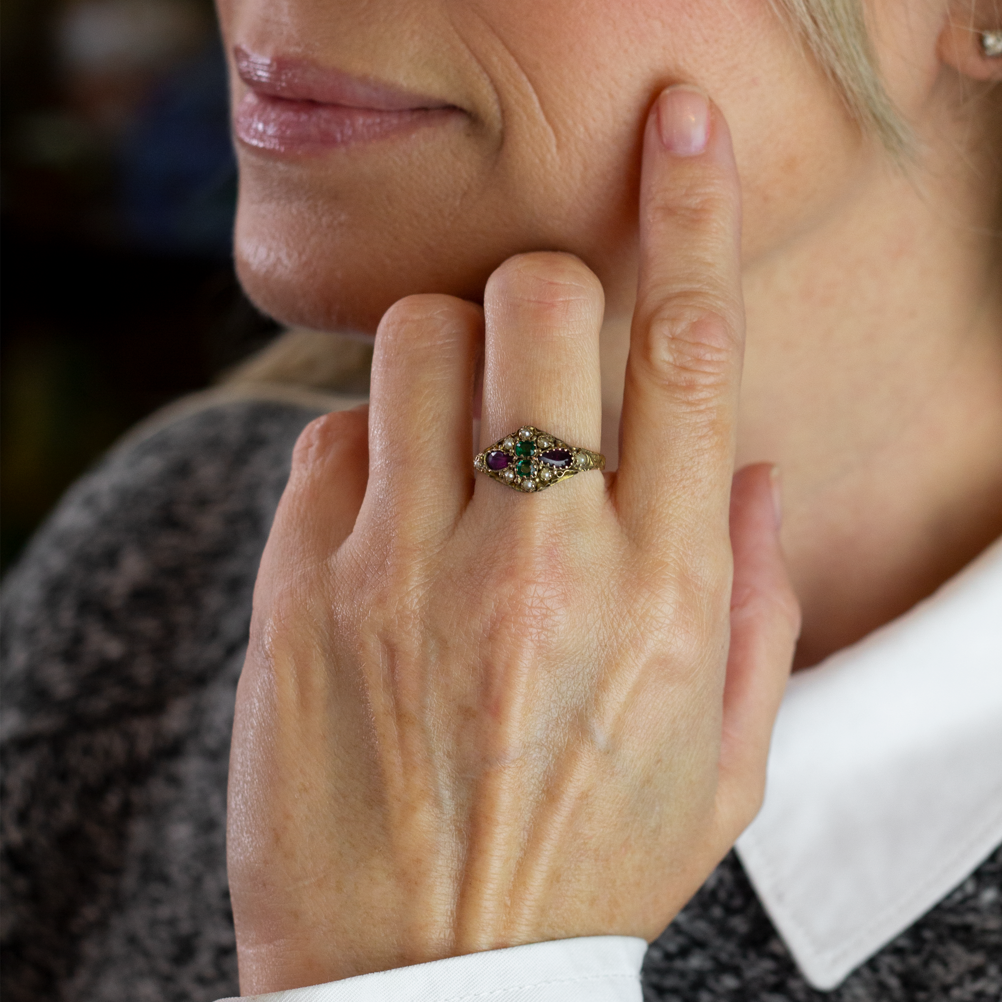 Antique seed 2025 pearl ring