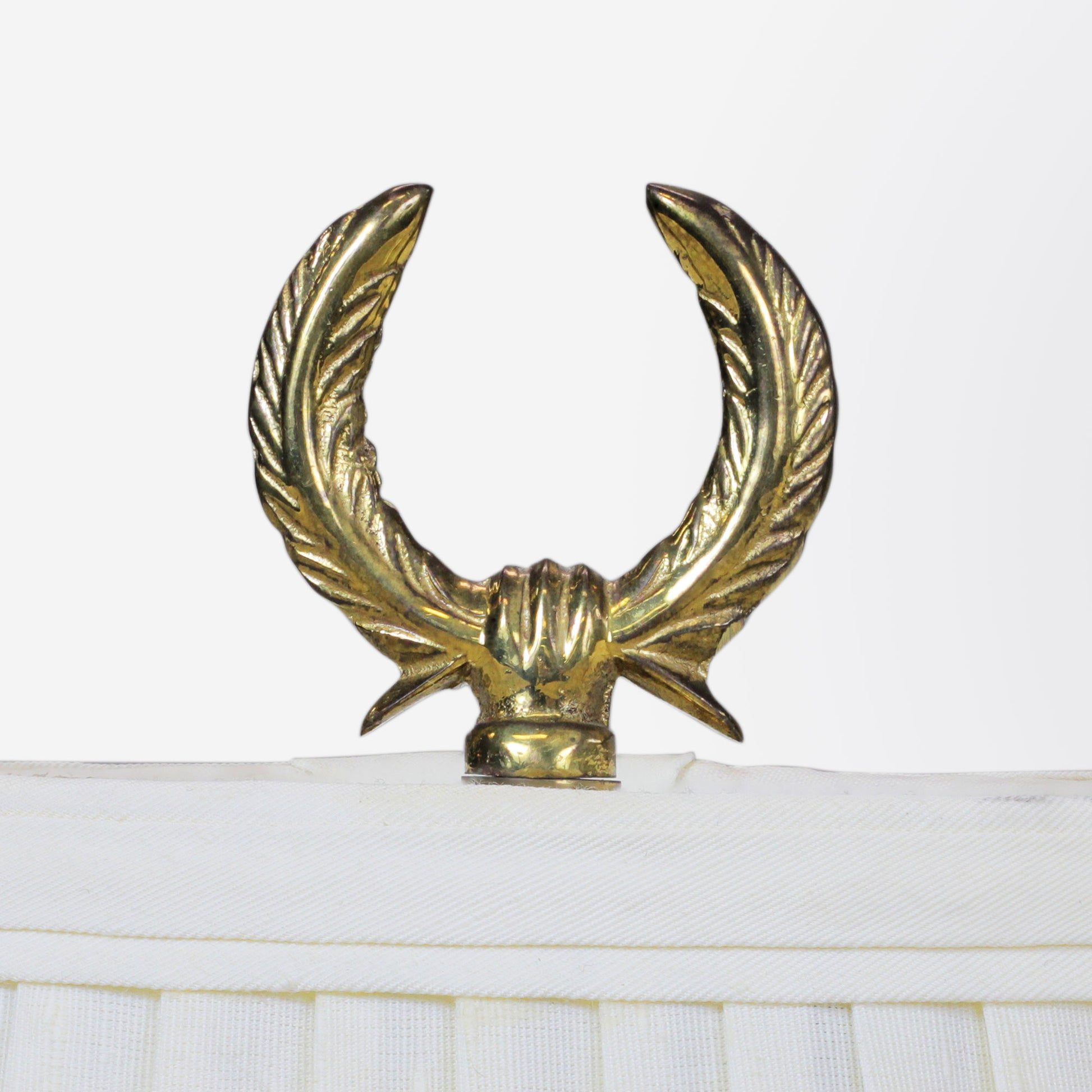 Paire de lampes de table à colonne en verre et base en laiton