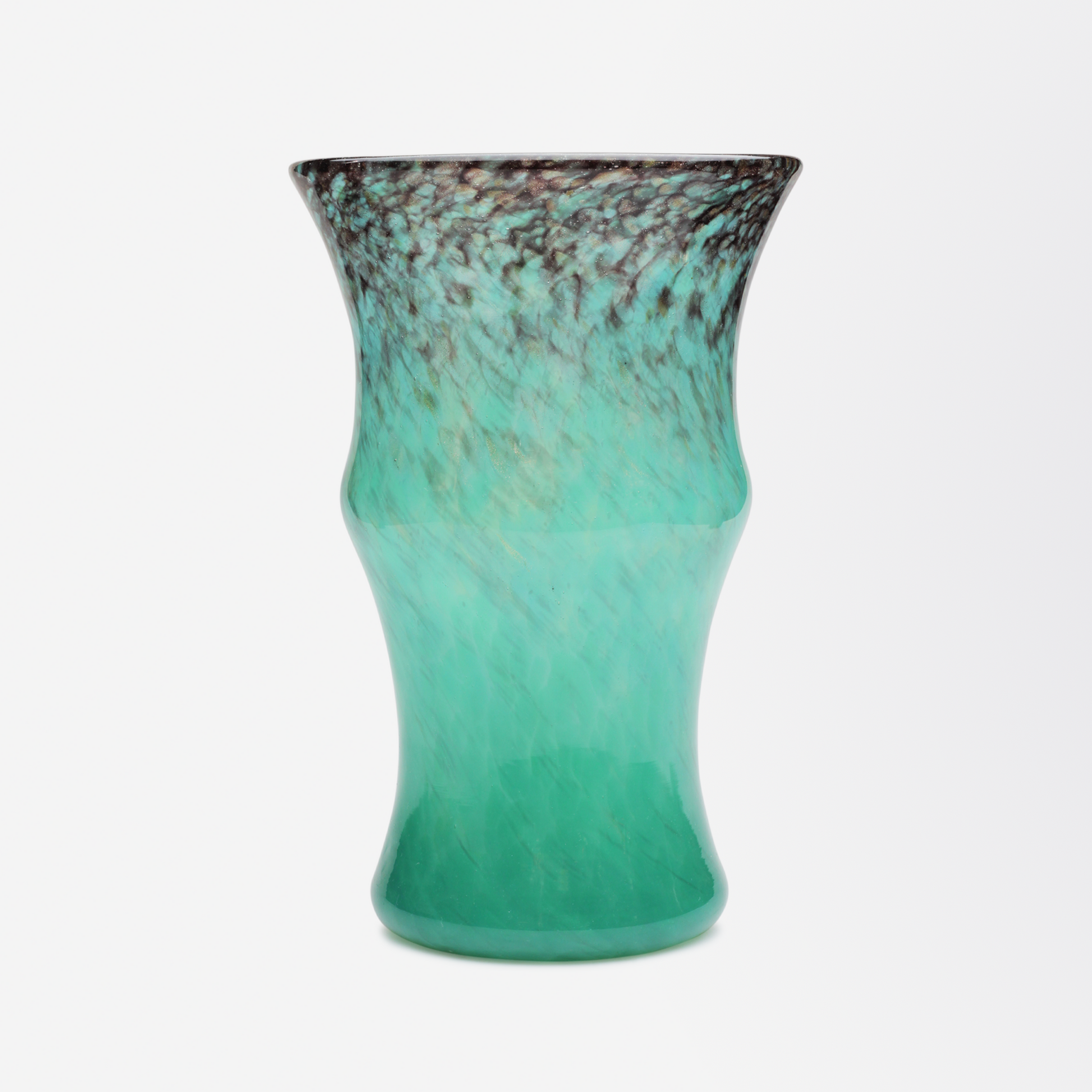 Vase Vasart en verre vert, noir et aventurine de Salvador Ysart