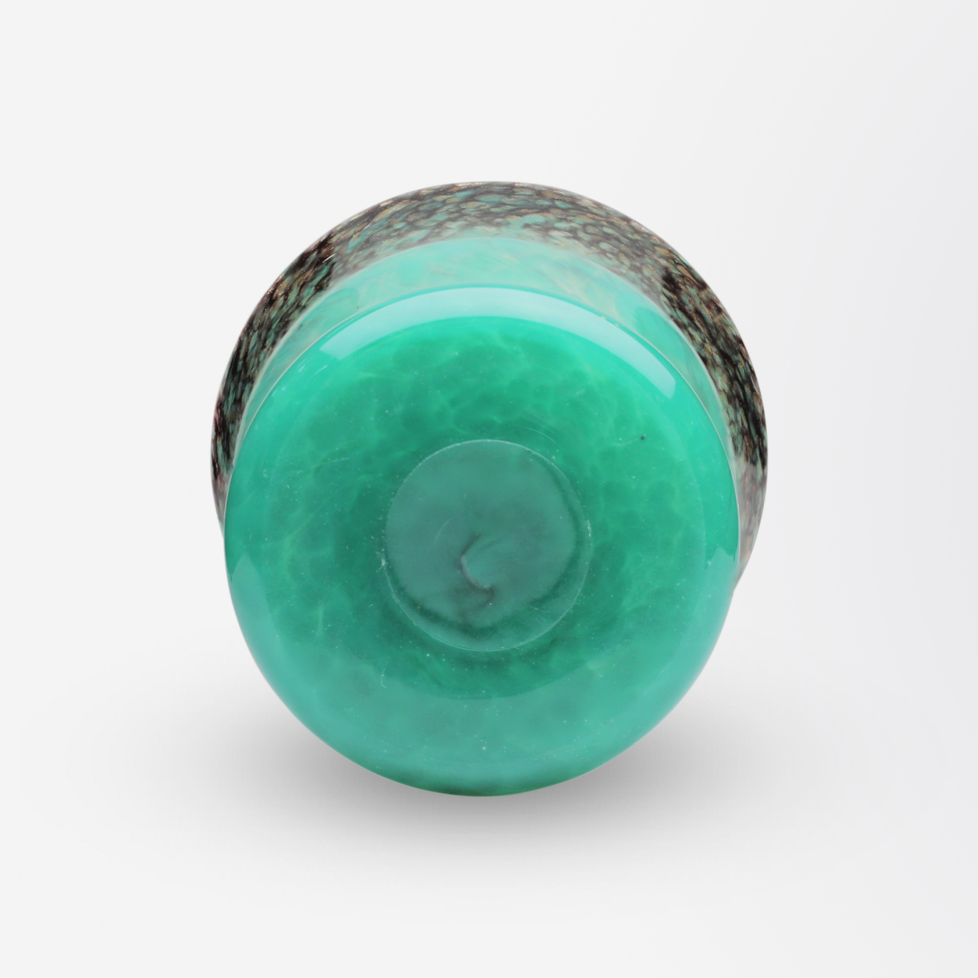 Vase Vasart en verre vert, noir et aventurine de Salvador Ysart