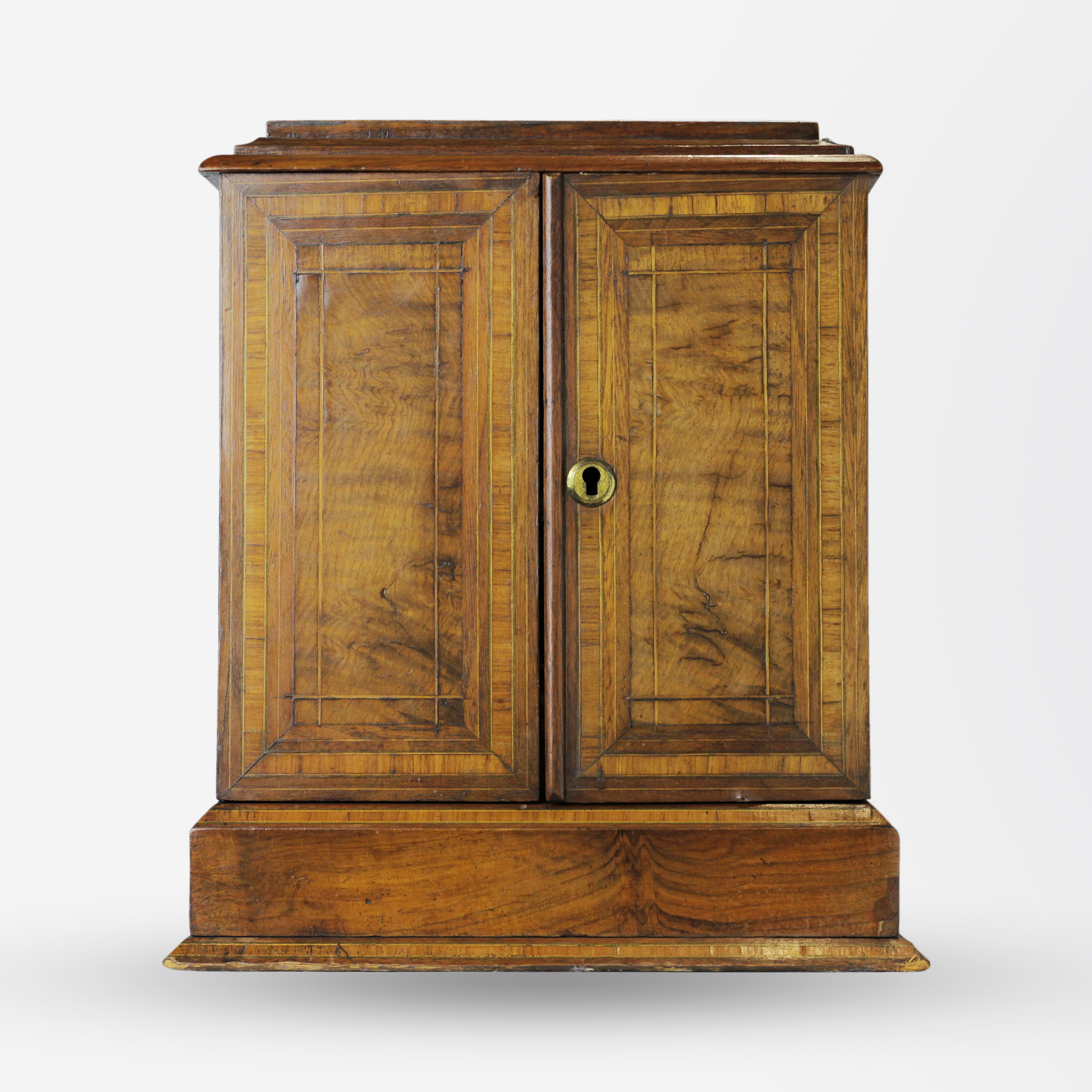 Cave à cigares anglaise en noyer du XIXe siècle