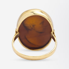 Load image into Gallery viewer, 18kt Yellow Gold Ring With Brown Glass Intaglio by &#39;Hecker&#39;