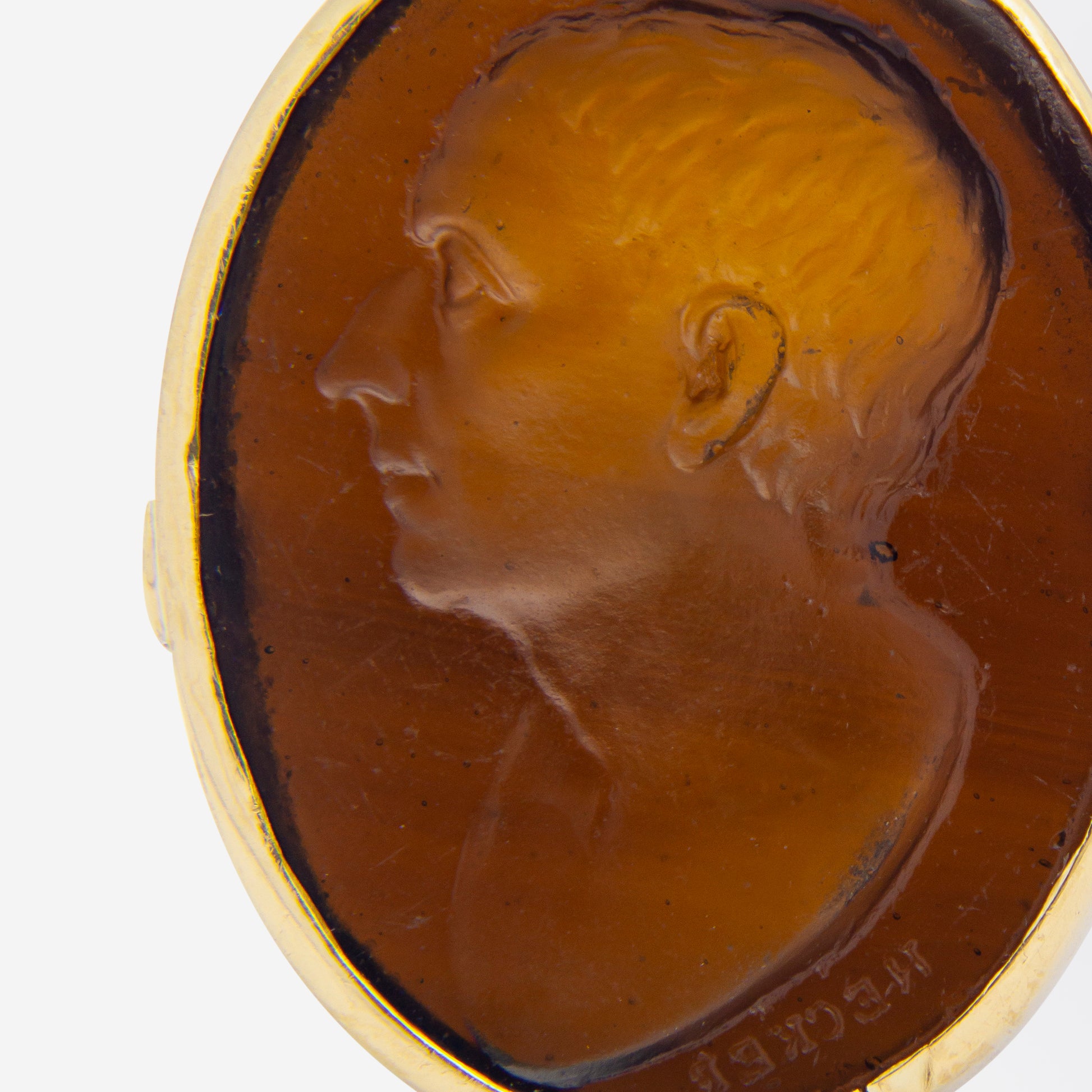 18kt Yellow Gold Ring With Brown Glass Intaglio by 'Hecker'