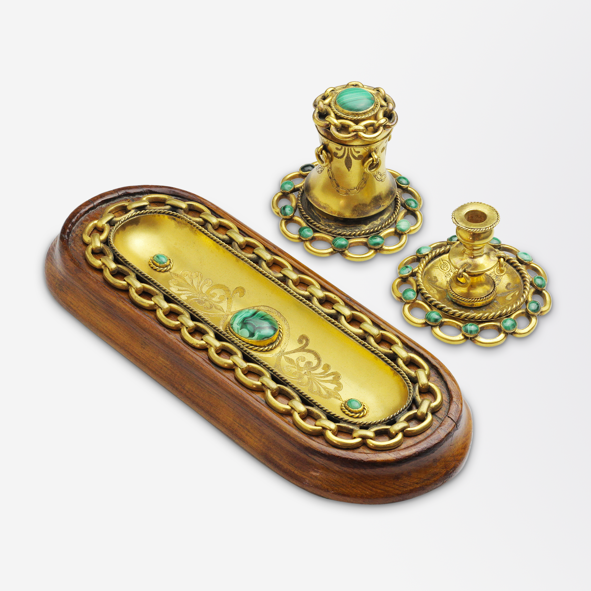 Ensemble de bureau trois pièces en bronze doré avec cabochons de malachite