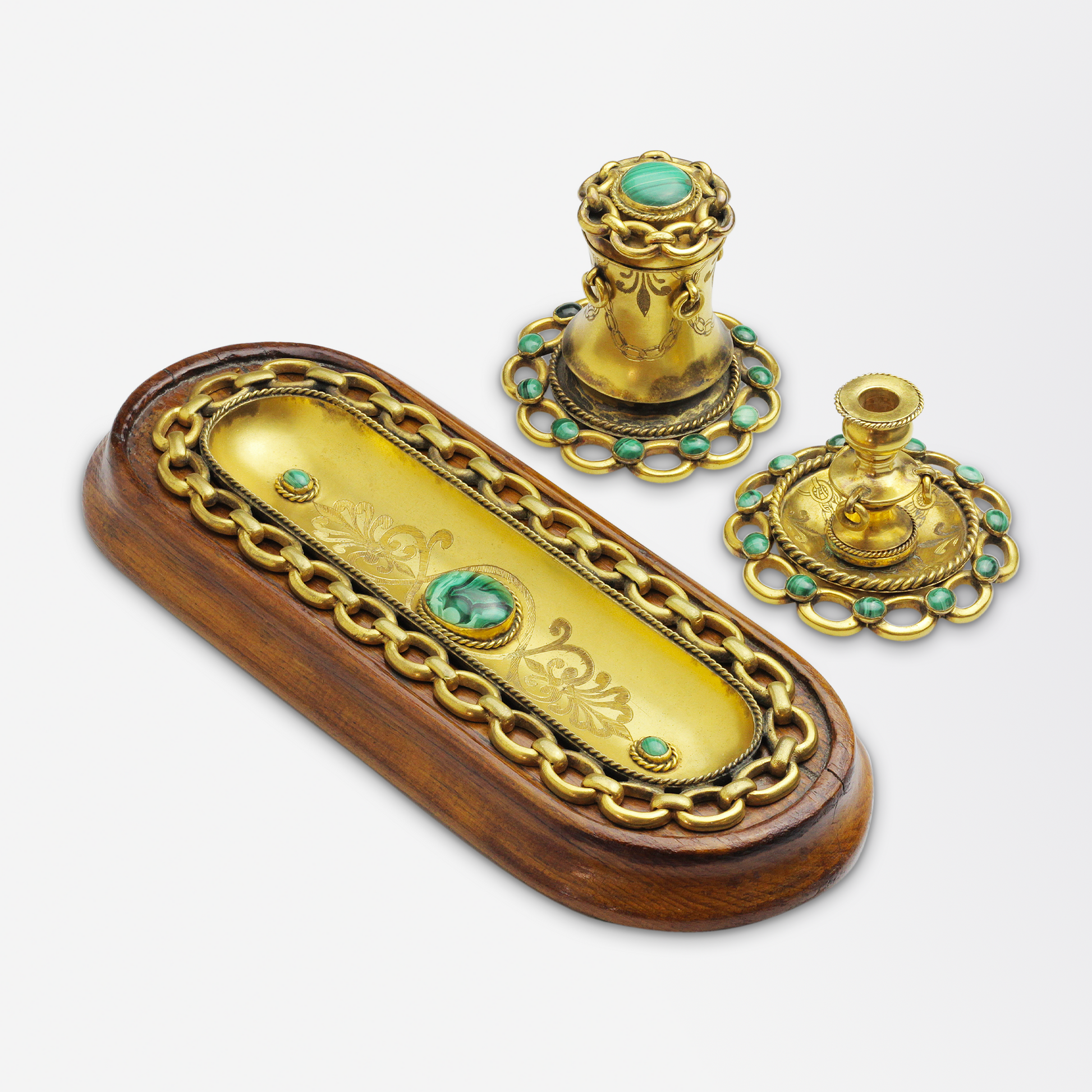 Ensemble de bureau trois pièces en bronze doré avec cabochons de malachite