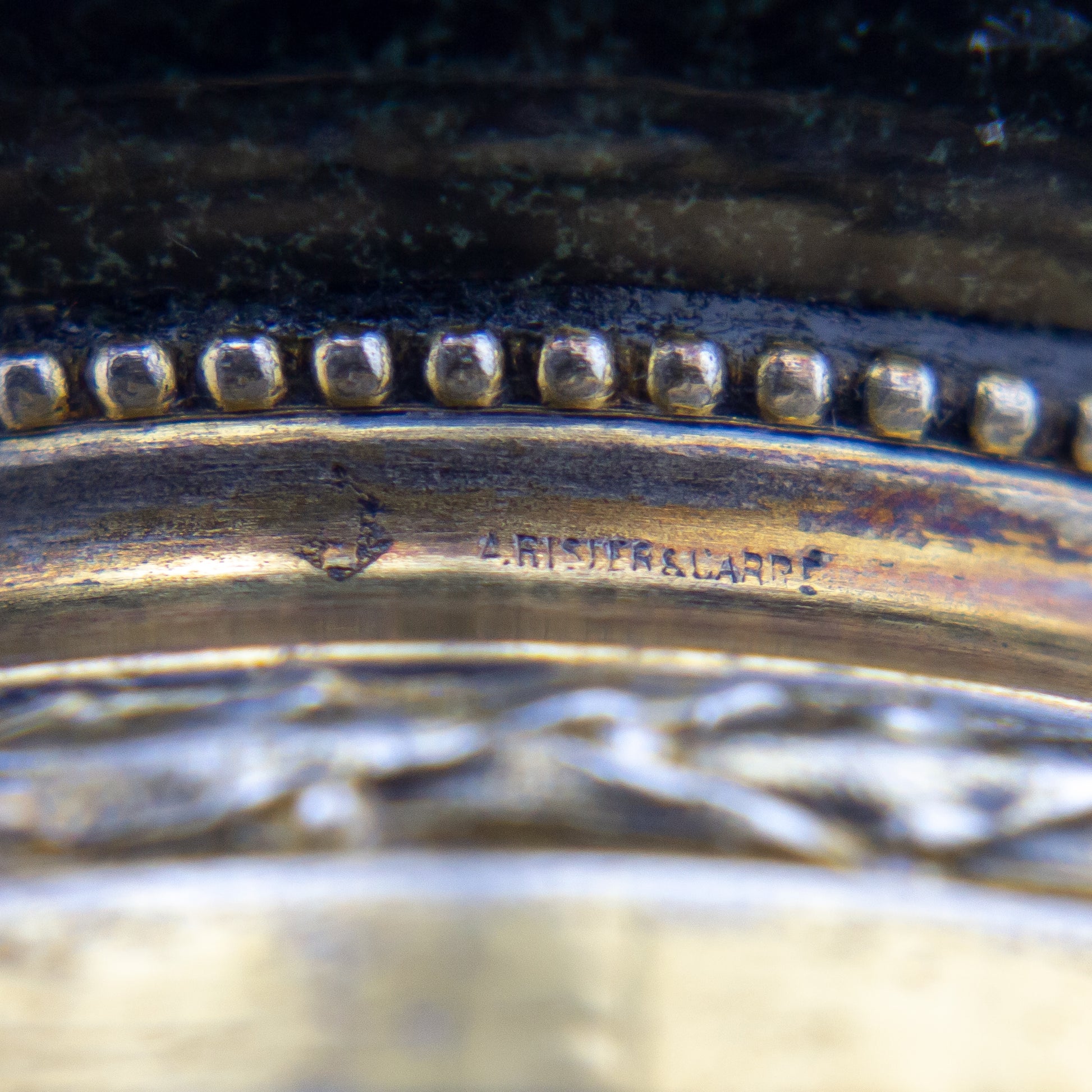 Vase en porcelaine de Paul Milet avec monture en argent d'A. Risler &amp; Carré de Paris