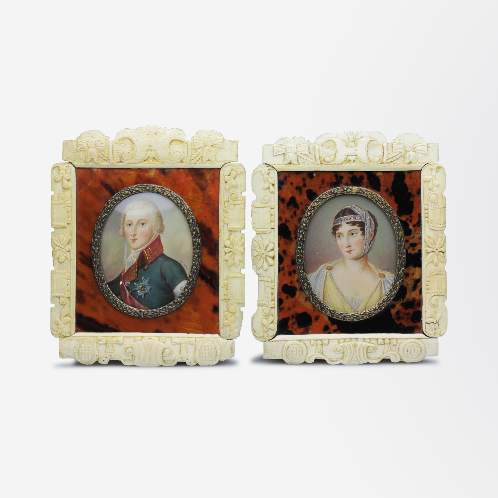 Paire de portraits miniatures français