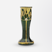 Load image into Gallery viewer, Green Aventurine Mistletoe Vase