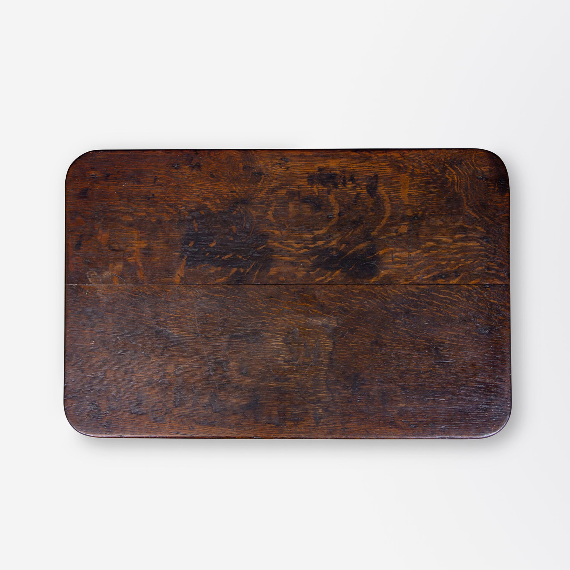 Commode basse George I en chêne avec pieds cabriolet 