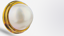 Load image into Gallery viewer, 18kt Mabe Pearl Earrings by Cellino