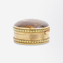 Load image into Gallery viewer, English, 18th Century, 18kt Gold &amp; &#39;Petrified Wood Agate&#39; Snuff Box