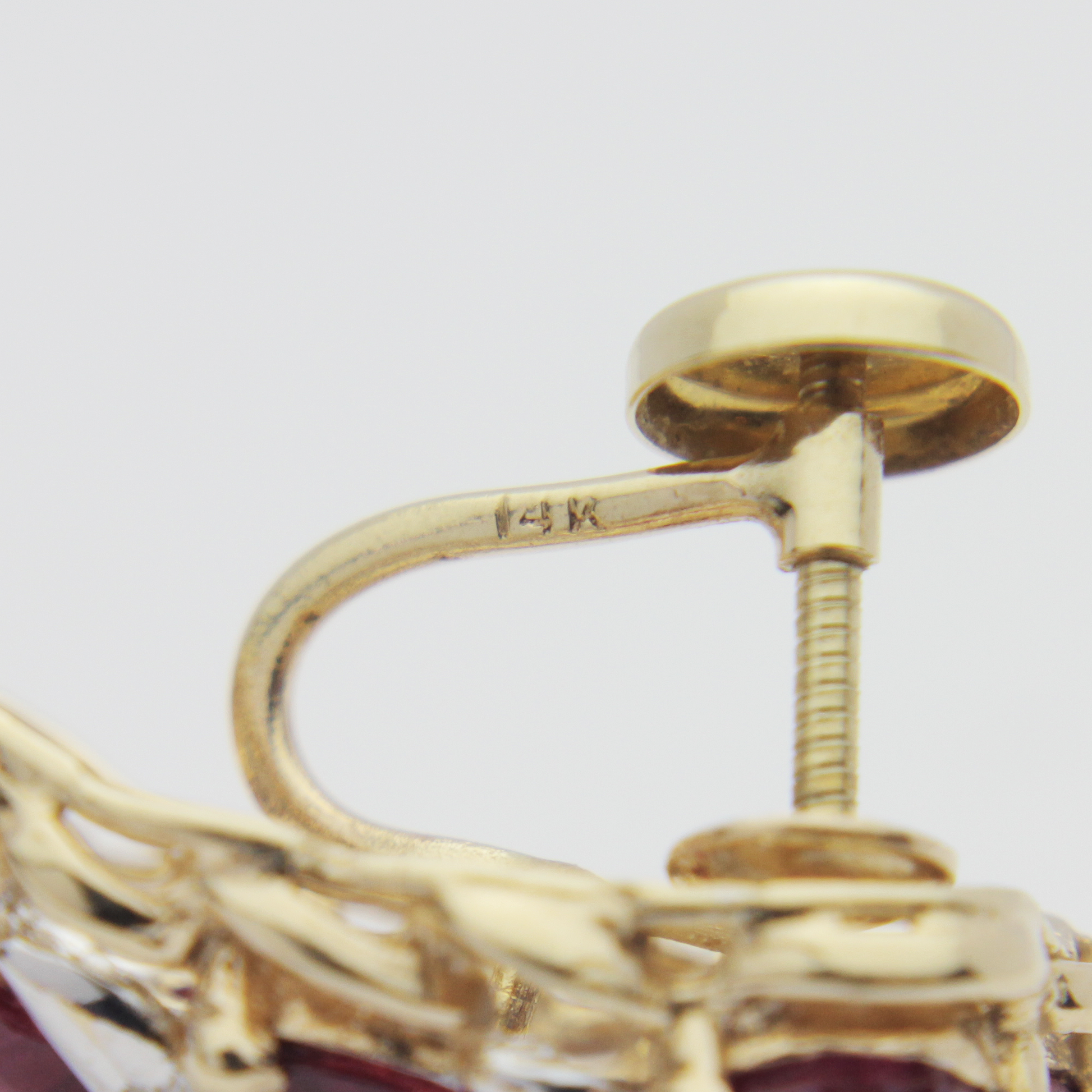 Boucles d'oreilles cocktail rétro en or 14 carats, rubis et diamants