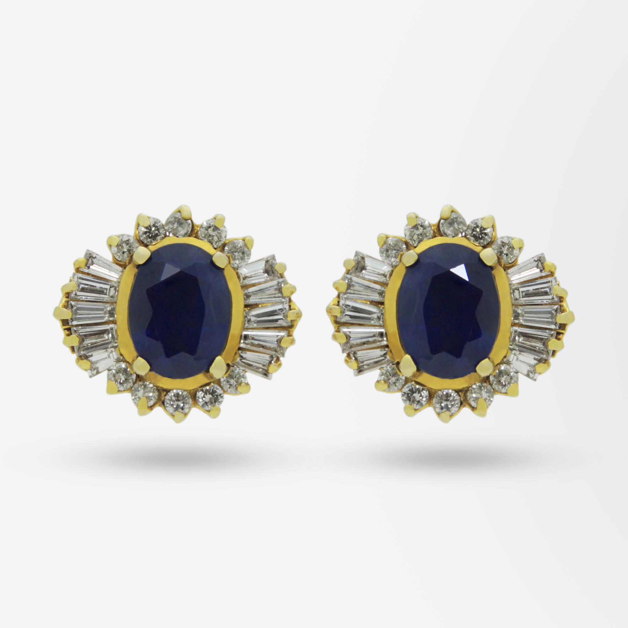 Boucles d'oreilles en or, saphirs de type Ceylan et diamants