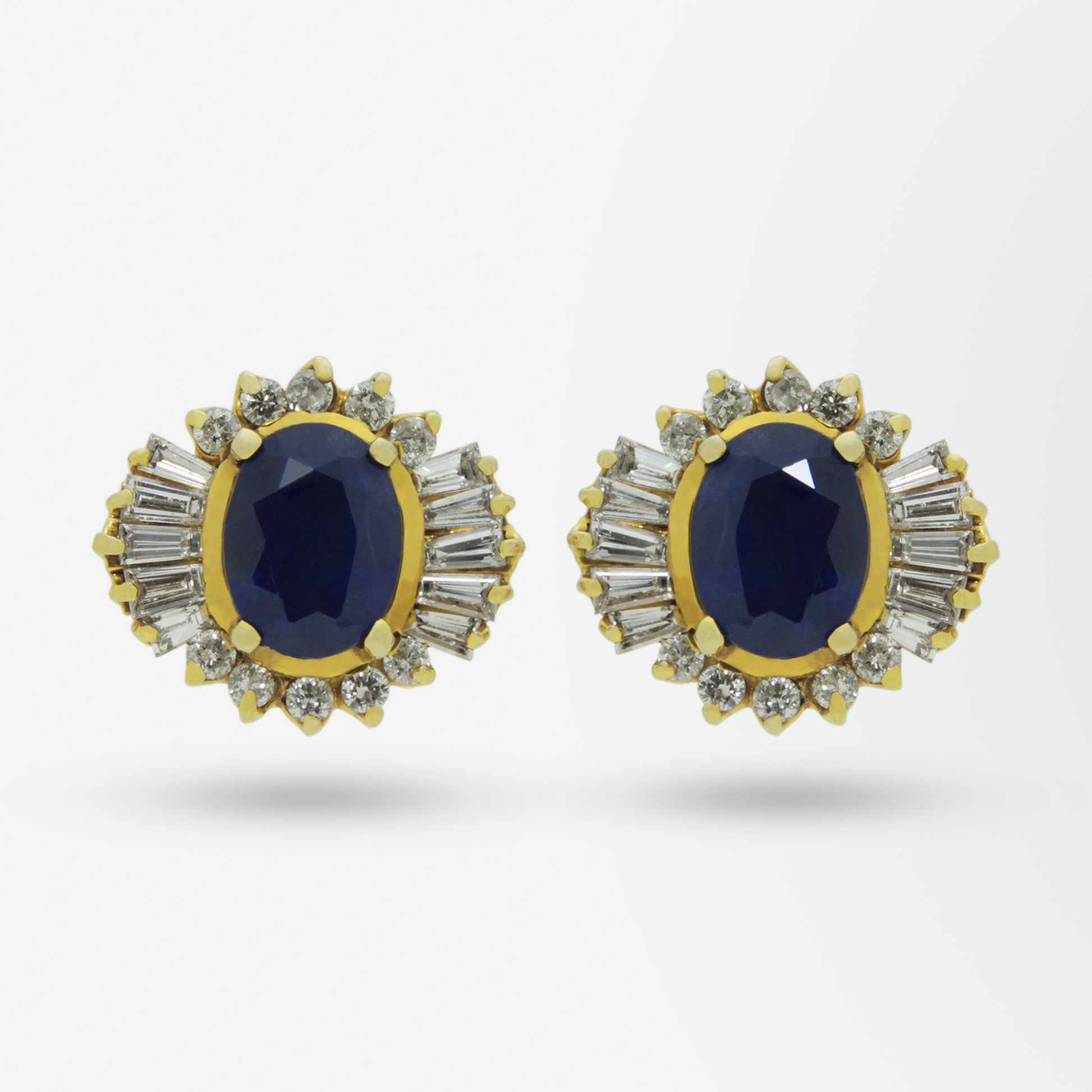 Boucles d'oreilles en or, saphirs de type Ceylan et diamants