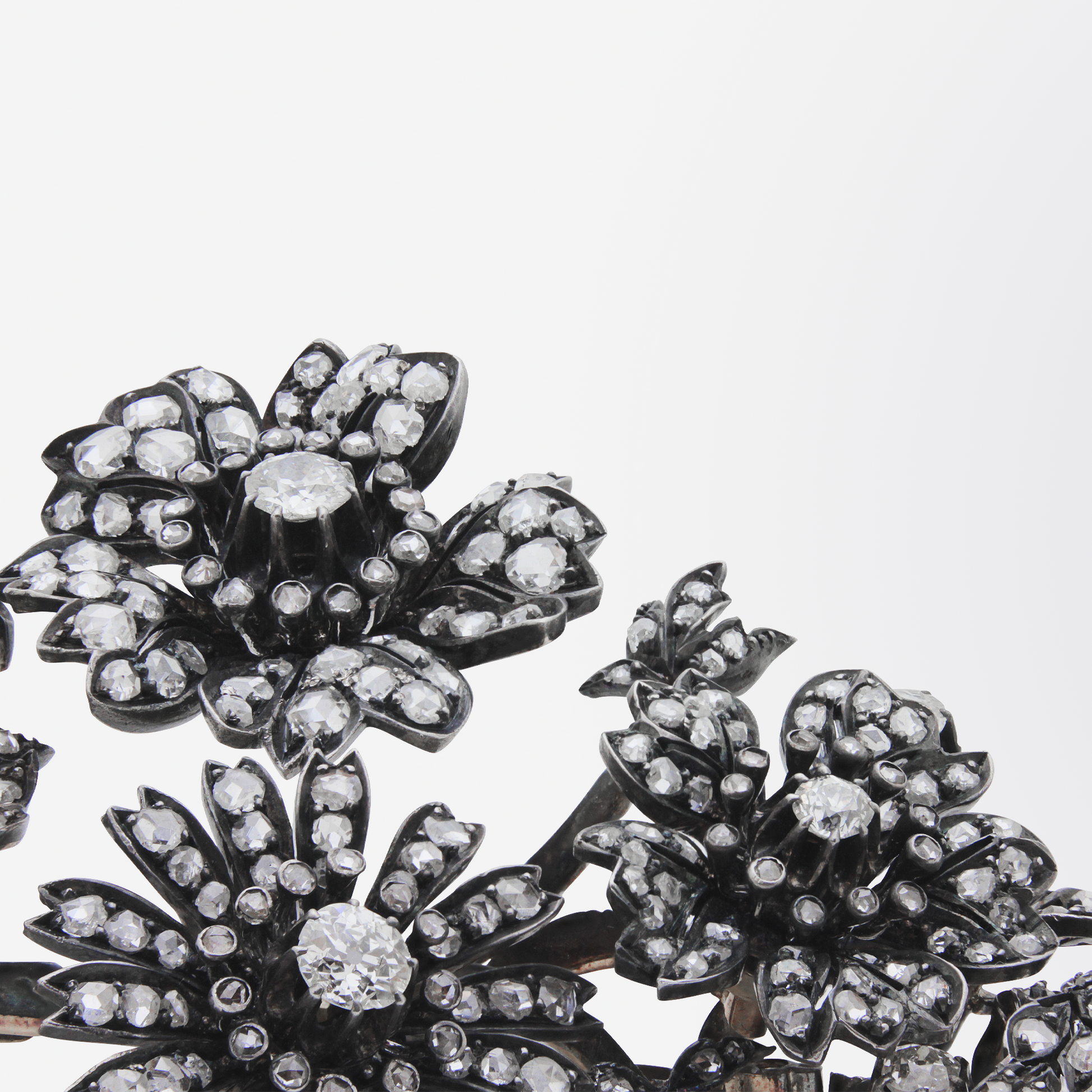 19th Century, 18kt Yellow Gold and Diamond ‘En Tremblant’ Brooch